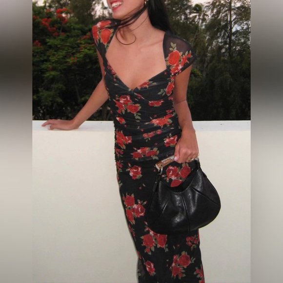 NWT Floral Print Ruched Side Midi Dress size XS - Picture 3 of 5